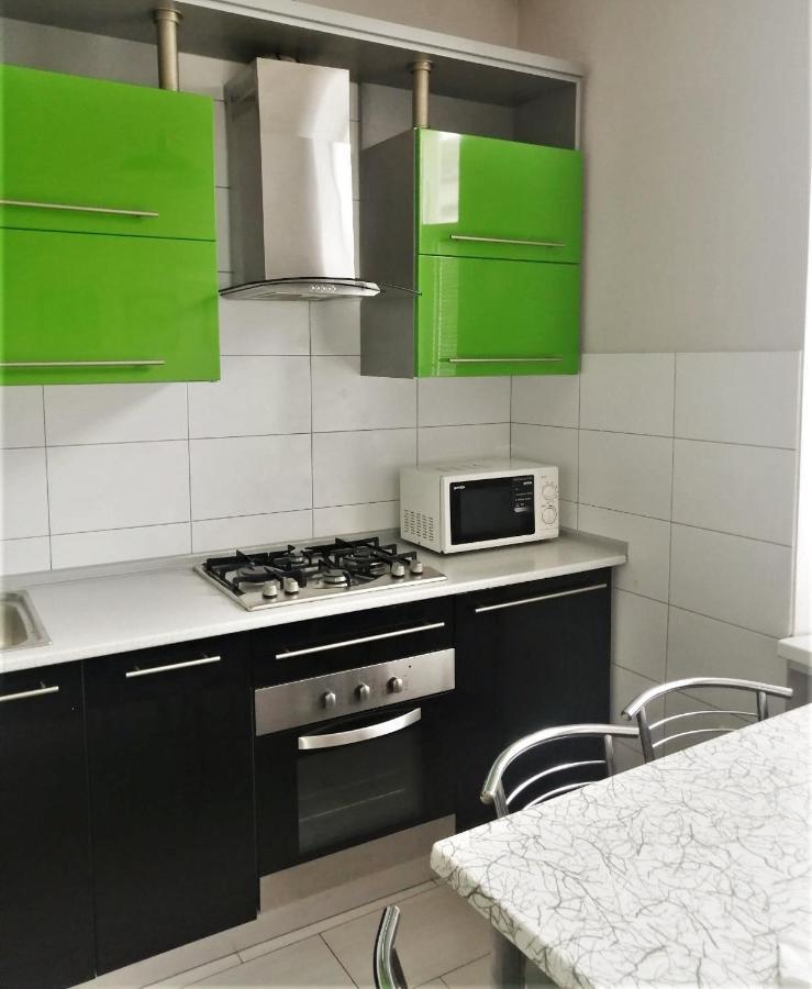 2Х Кімнатна Квартира У Львові Поряд З Залізничним Вокзалом Appartement Buitenkant foto